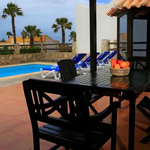 https://vip-villas-caleta-de-fuste-35610.in-canary-islands.com